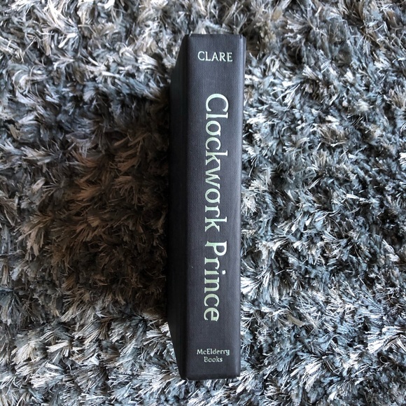 Clockwork Prince ~ Cassandra Clare ~ Hardcover - Picture 2 of 7